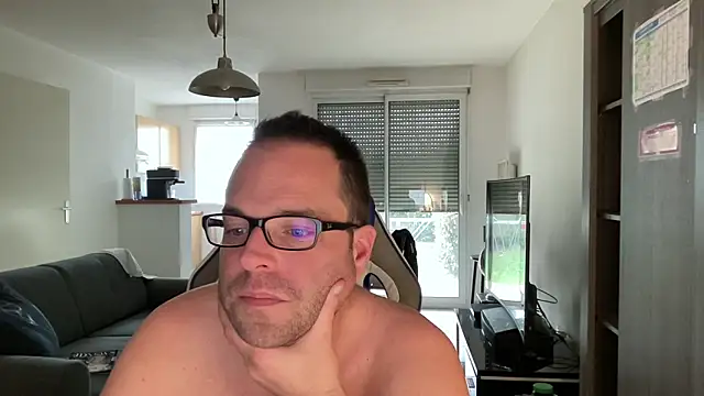 Funnyjul31 online show from 03-13-25, 04:56