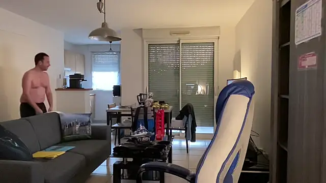 Funnyjul31 online show from 03-17-25, 06:00