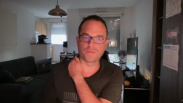 Funnyjul31 online show from 10-13-25, 04:51