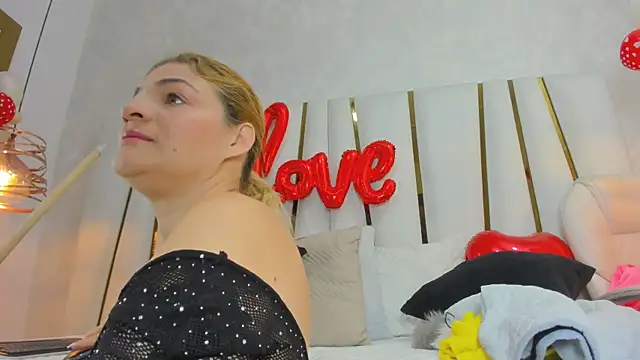 violet gray  online show from 02-16-26, 10:44