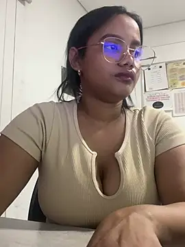 my cam online show from 03-19-25, 09:37