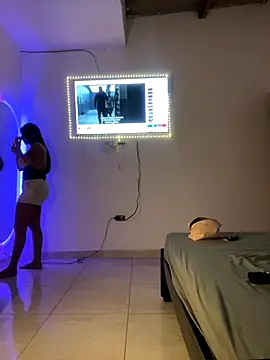 my cam online show from 10-25-25, 07:08