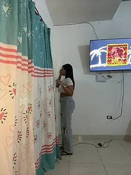 my cam online show from 02-06-26, 06:55