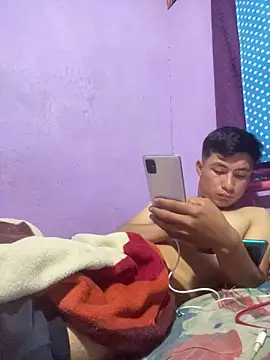 Snapshot of EduardoEspinoza12 chatting on 03-03-25, 09:00 EduardoEspinoza12 online show from 03-03-25, 09:00