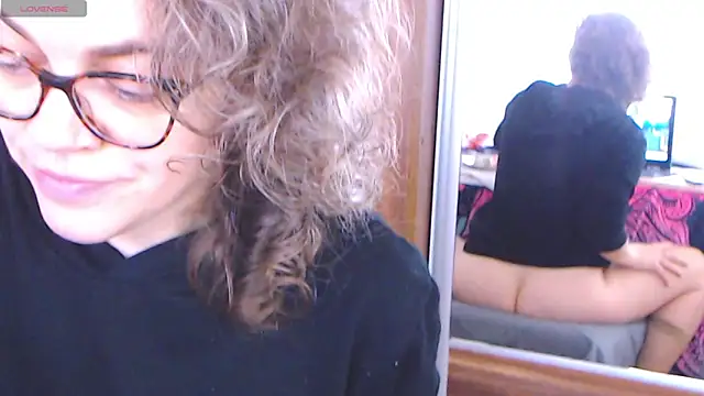 Ju-Hot online show from 01-30-25, 02:58