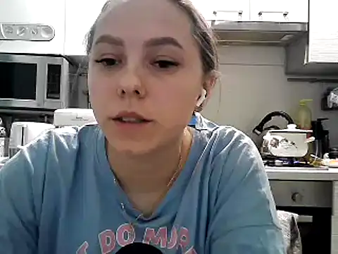 Misssweet s online show from 02-15-25, 05:17