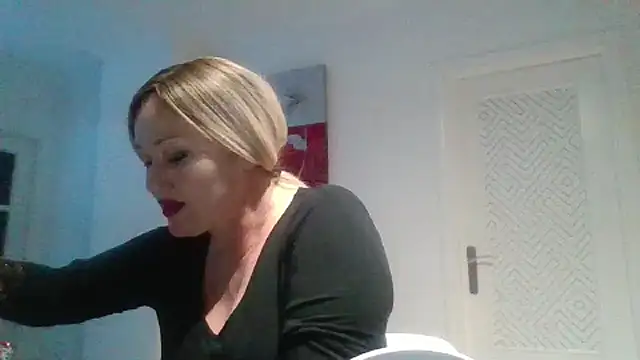 Luzia-Sal online show from 01-27-25, 09:33