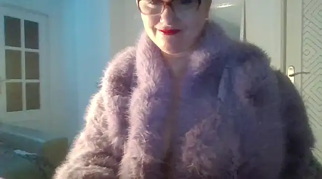 Luzia-Sal online show from 01-30-25, 01:22