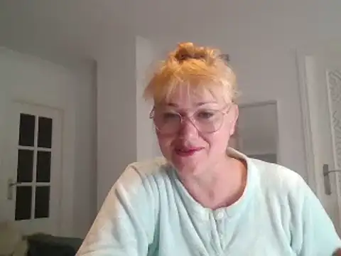 Luzia-Sal online show from 02-14-25, 08:52