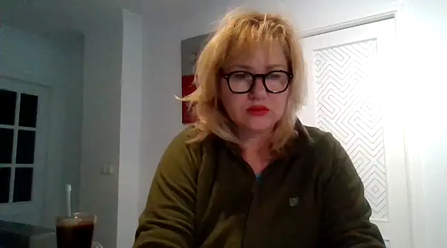 Luzia-Sal online show from 03-14-25, 05:57