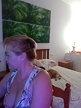 Luzia-Sal online show from 10-18-25, 06:41