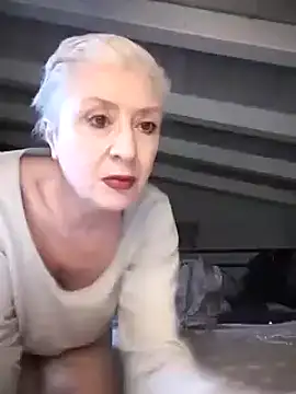 Snapshot of divinaerotica chatting on 02-22-25, 04:19 divinaerotica online show from 02-22-25, 04:19