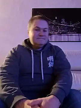 Snapshot of Pourleplasirs chatting on 02-03-25, 03:09 Pourleplasirs online show from 02-03-25, 03:09