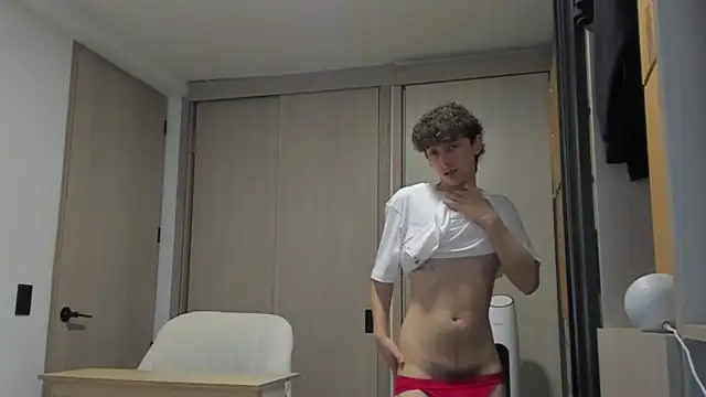 Snapshot of miketwink chatting on 09-10-25, 10:54 miketwink online show from 09-10-25, 10:54