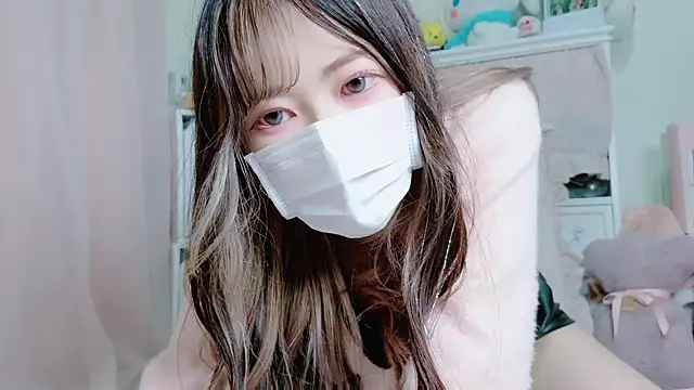 Megu-mimi online show from 03-11-25, 04:18