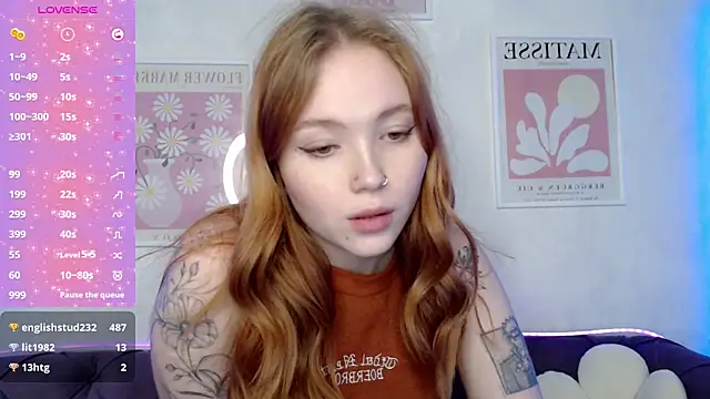 Snapshot of Maya_Light chatting on 01-29-25, 11:09 Maya Light online show from 01-29-25, 11:09