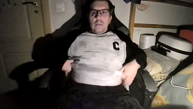 Snapshot of Usame_como_quieras chatting on 01-28-25, 07:53 Usame como quieras online show from 01-28-25, 07:53