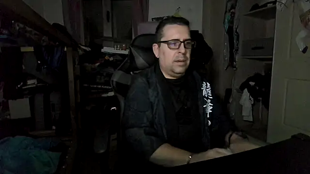 Snapshot of Usame_como_quieras chatting on 12-01-25, 03:55 Usame como quieras online show from 12-01-25, 03:55