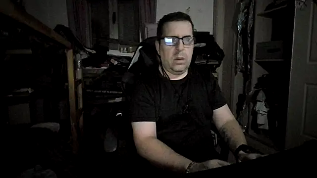 Snapshot of Usame_como_quieras chatting on 12-04-25, 04:11 Usame como quieras online show from 12-04-25, 04:11