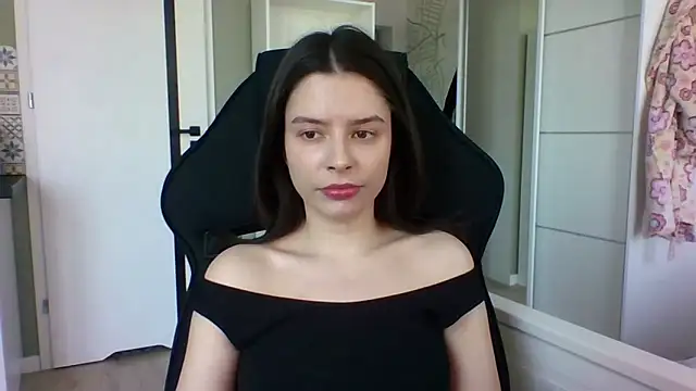 LariceSexy online show from 03-18-26, 01:03