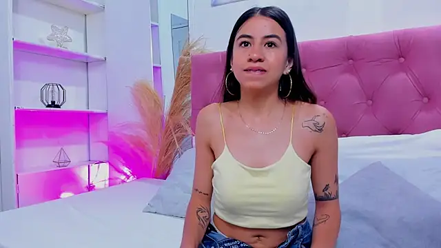 Ariana greenblat online show from 01-28-25, 10:56