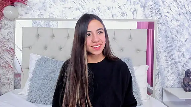 Snapshot of Ariana_greenblat chatting on 02-23-26, 05:10 Ariana greenblat online show from 02-23-26, 05:10