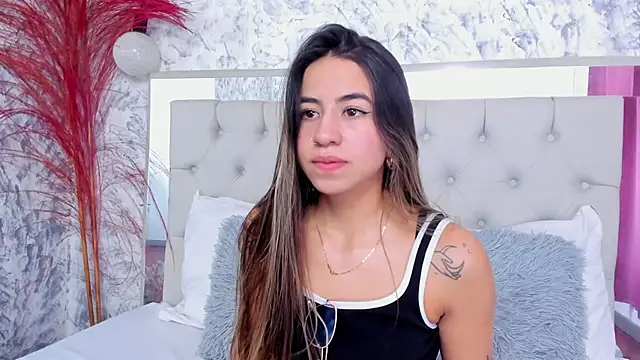 Snapshot of Ariana_greenblat chatting on 02-24-26, 05:11 Ariana greenblat online show from 02-24-26, 05:11