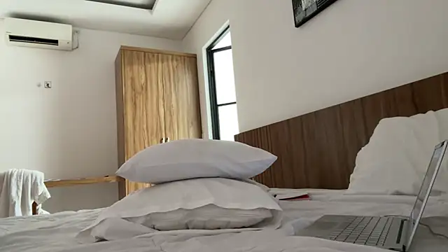 valure lera online show from 10-03-25, 01:35