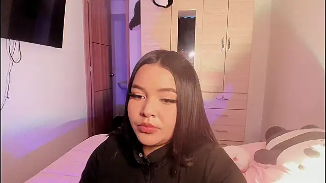 Snapshot of ImamDahian chatting on 10-24-25, 10:28 ImamDahian online show from 10-24-25, 10:28