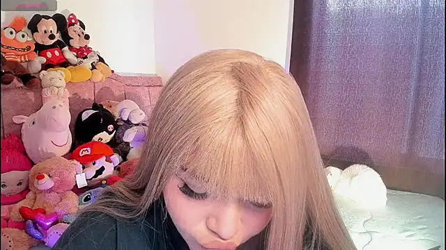 Snapshot of ImamDahian chatting on 10-28-25, 08:22 ImamDahian online show from 10-28-25, 08:22