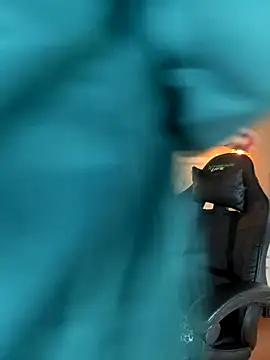 Hadley  online show from 09-09-25, 03:17