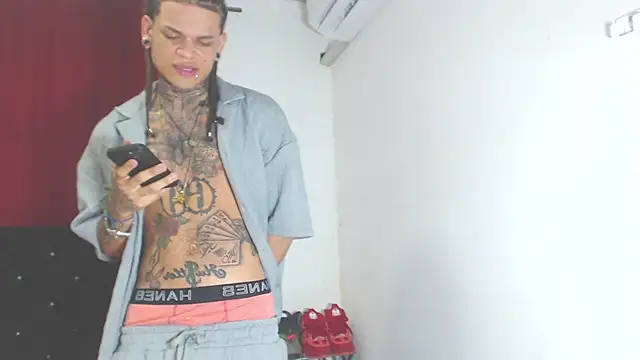 hot man05 online show from 03-08-25, 07:49