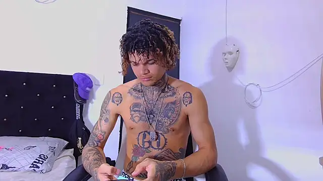 hot man05 online show from 11-12-25, 08:30