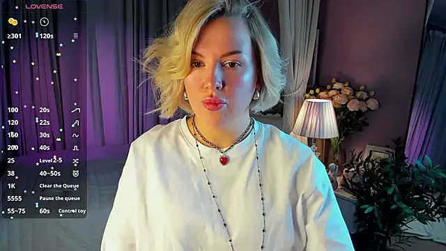 Nikki Kai online show from 12-15-25, 12:59