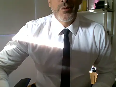 66MA69 online show from 10-15-25, 08:25