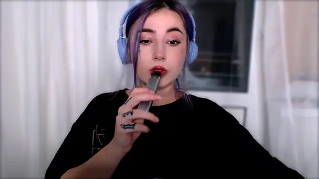 Snapshot of purplewitch chatting on 11-09-25, 11:47 purplewitch online show from 11-09-25, 11:47