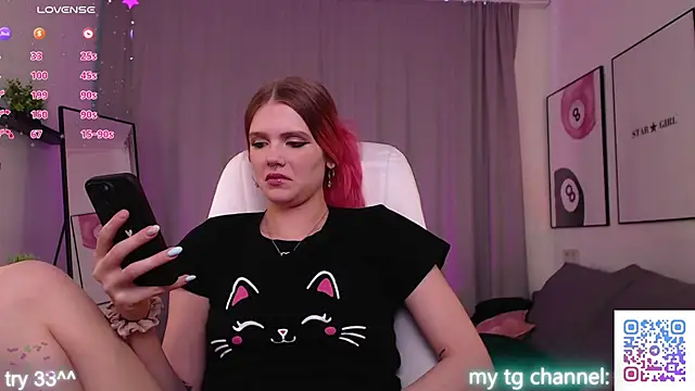 Gretchen Mol online show from 02-28-26, 07:42