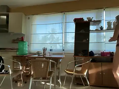 Mermaid-hana online show from 09-28-25, 11:37