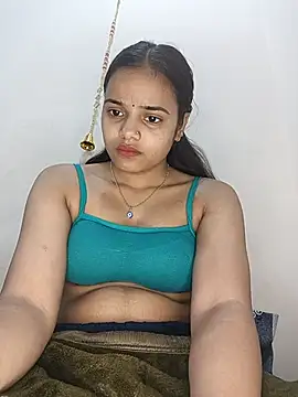 Snapshot of RAYI_123 chatting on 02-14-25, 04:52 RAYI 123 online show from 02-14-25, 04:52