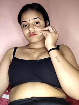 Snapshot of RAYI_123 chatting on 03-22-25, 07:04 RAYI 123 online show from 03-22-25, 07:04