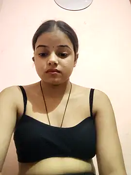 Snapshot of RAYI_123 chatting on 10-15-25, 05:35 RAYI 123 online show from 10-15-25, 05:35