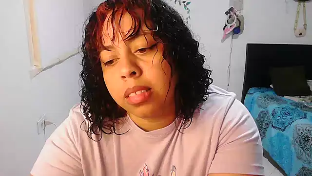 Snapshot of alexandraluv chatting on 11-29-25, 10:57 alexandraluv online show from 11-29-25, 10:57