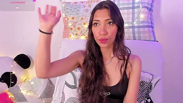 Snapshot of Miss_veronicaa2 chatting on 02-20-25, 12:36 Miss veronicaa2 online show from 02-20-25, 12:36