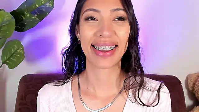 Miss veronicaa2 online show from 03-31-26, 01:33