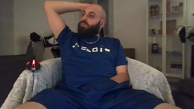 Snapshot of Zer_oki chatting on 01-31-25, 09:16 Zer oki online show from 01-31-25, 09:16