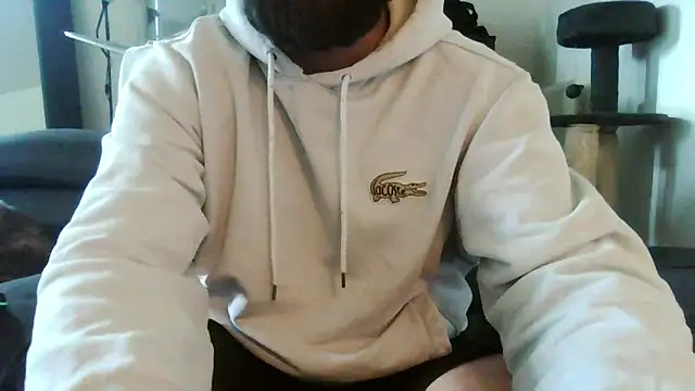 Snapshot of Zer_oki chatting on 02-21-25, 12:06 Zer oki online show from 02-21-25, 12:06