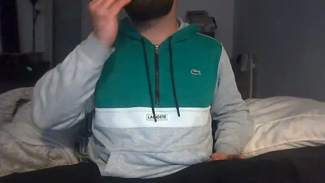 Snapshot of Zer_oki chatting on 10-10-25, 09:58 Zer oki online show from 10-10-25, 09:58