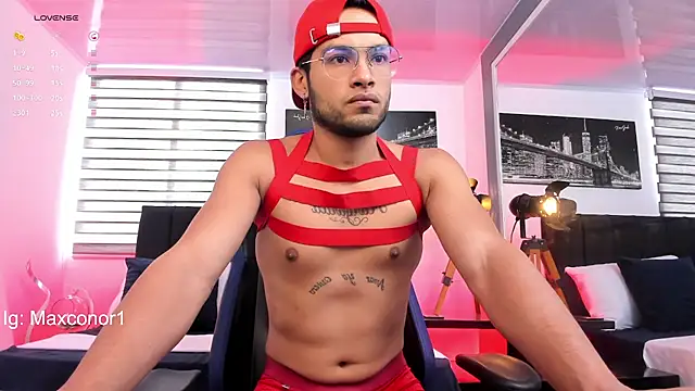 Max Conor1 online show from 03-12-25, 01:30