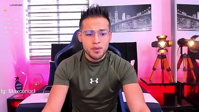 Max Conor1 online show from 03-19-25, 12:23