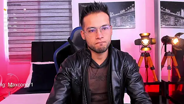 Max Conor1 online show from 03-22-25, 11:32